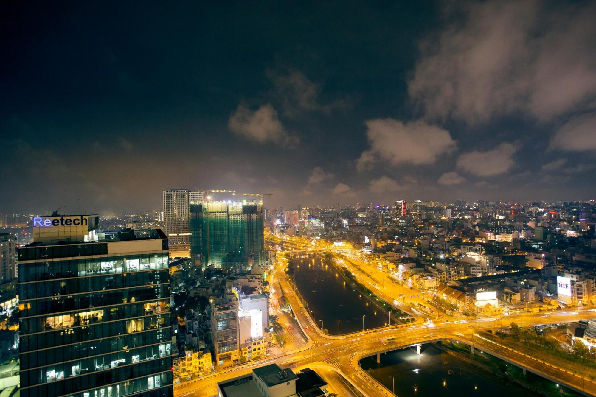 Double E Saigon Apartment Ho Chi Minh-staden Exteriör bild
